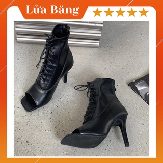 Bốt Nữ Gót Nhọn Boot Hở Mũi Phối Khóa Sau Dây Buộc Gót 8 Phân (X20- Fullbox)