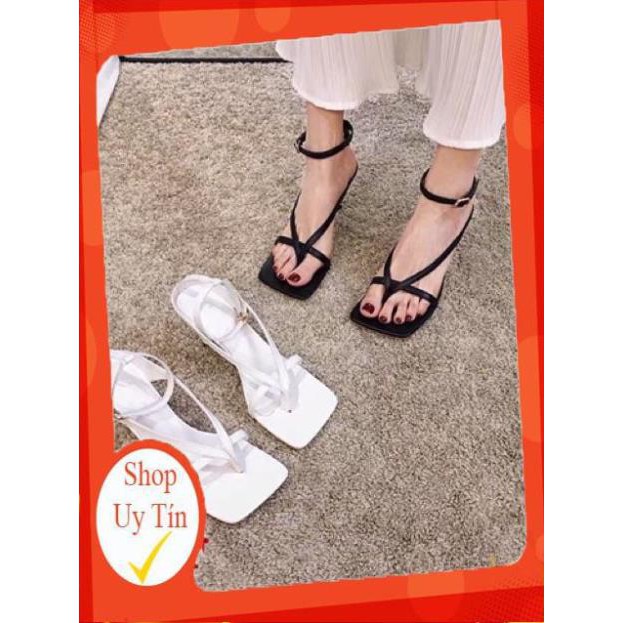 Sandal cao gót kẹp B4