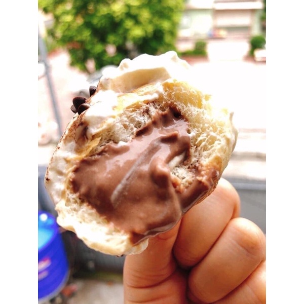 Bánh mì tươi mix 2 vị socola - phô mai