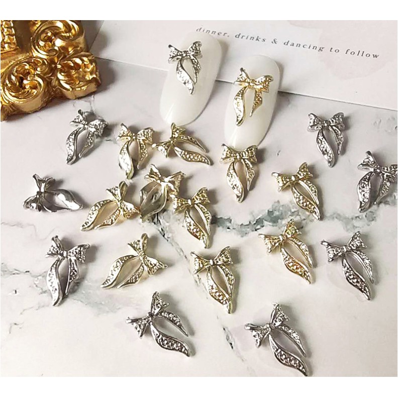 charm nơ trang trí móng tay