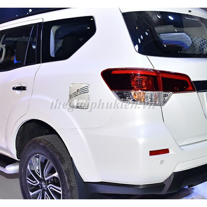 Ốp nắp bình xăng Nissan Terra - mạ Crom( hàng chất )