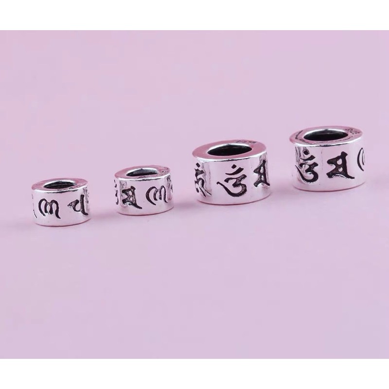 CHARM BẠC THÁI KHẮC OM MANI PADME HUM