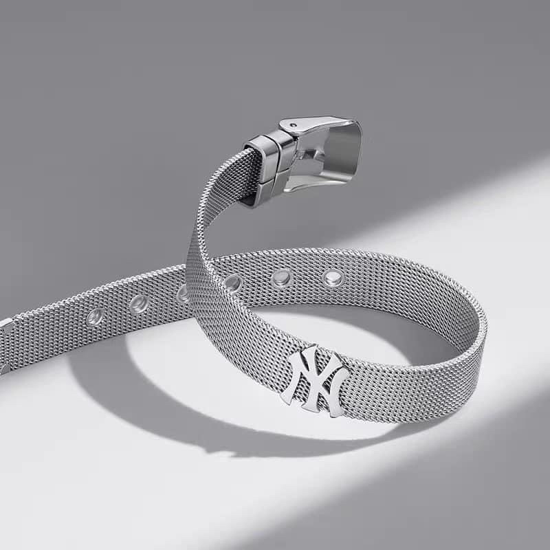 Vòng Tay Đôi, Vòng Tay MLB Logo NY Full Box Chất Liệu Titan Không Rỉ