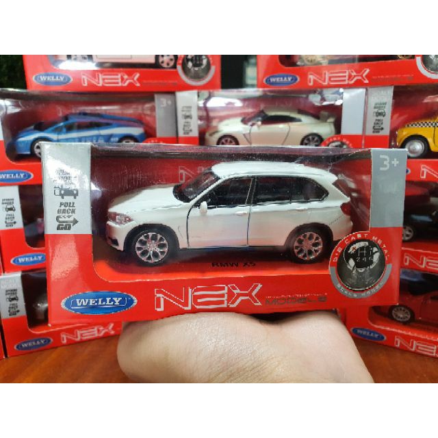 Xe Mô Hình BMW X5 WELLY 1:36 (Trắng)