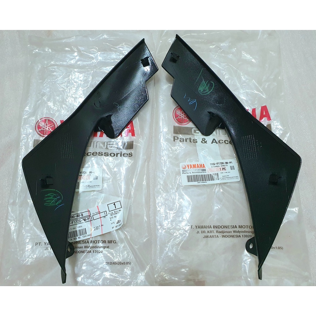 Ốp cạnh đèn pha Yamaha R15v3 chính hãng nhập Indonesia