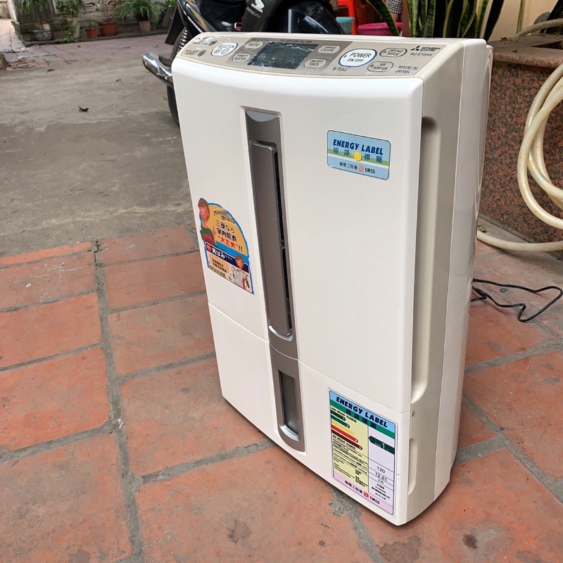 Máy hút ẩm MitsubishiMJ-E16AX