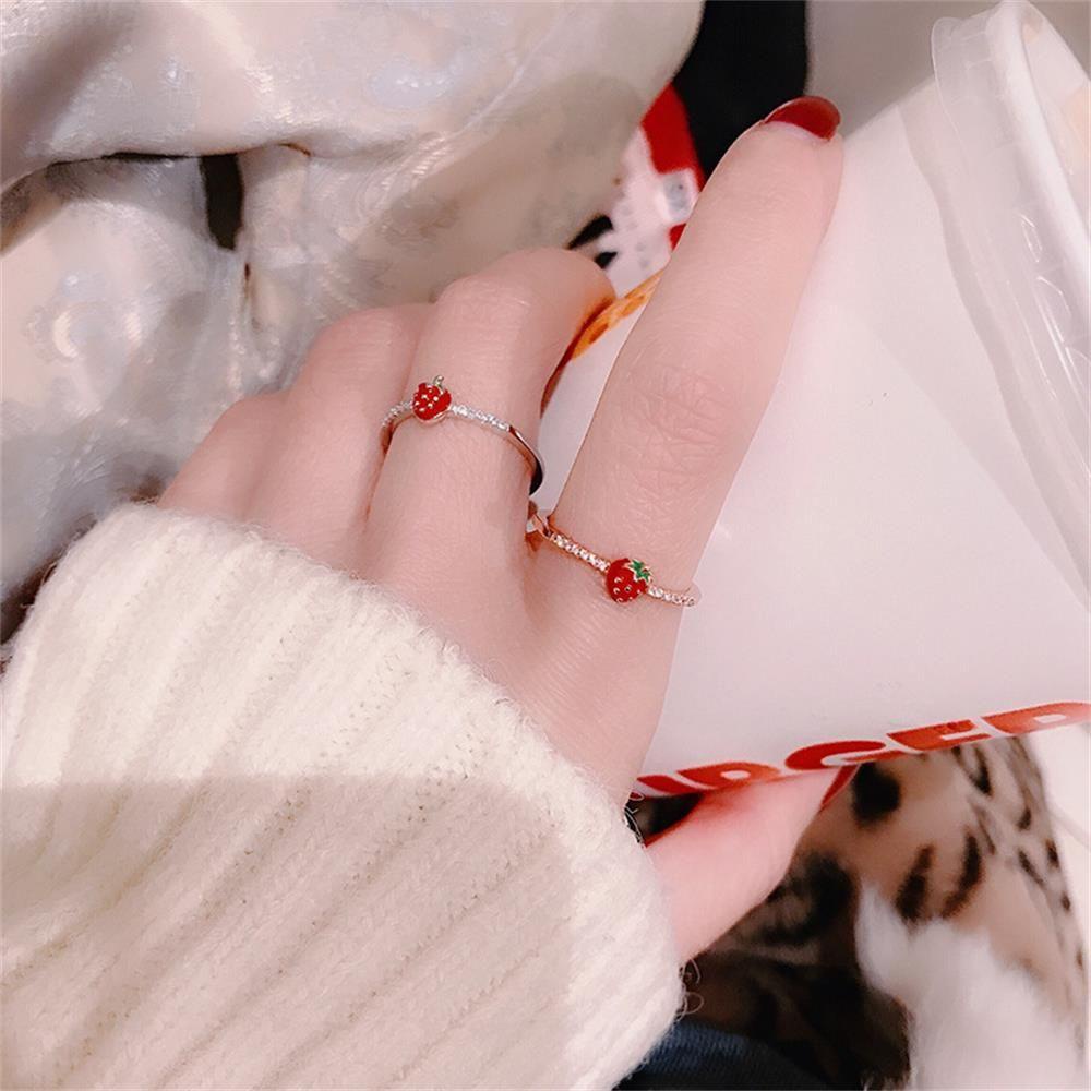 Nhẫn Hở Hình Trái Dâu Thời Trang