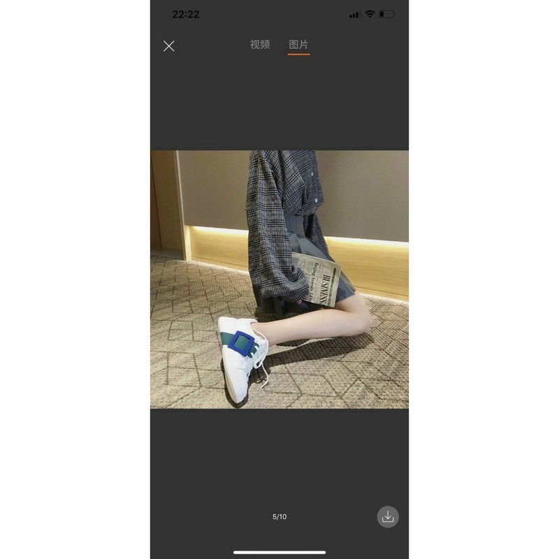Giày sneaker đính khoá cực xinh chi nàng