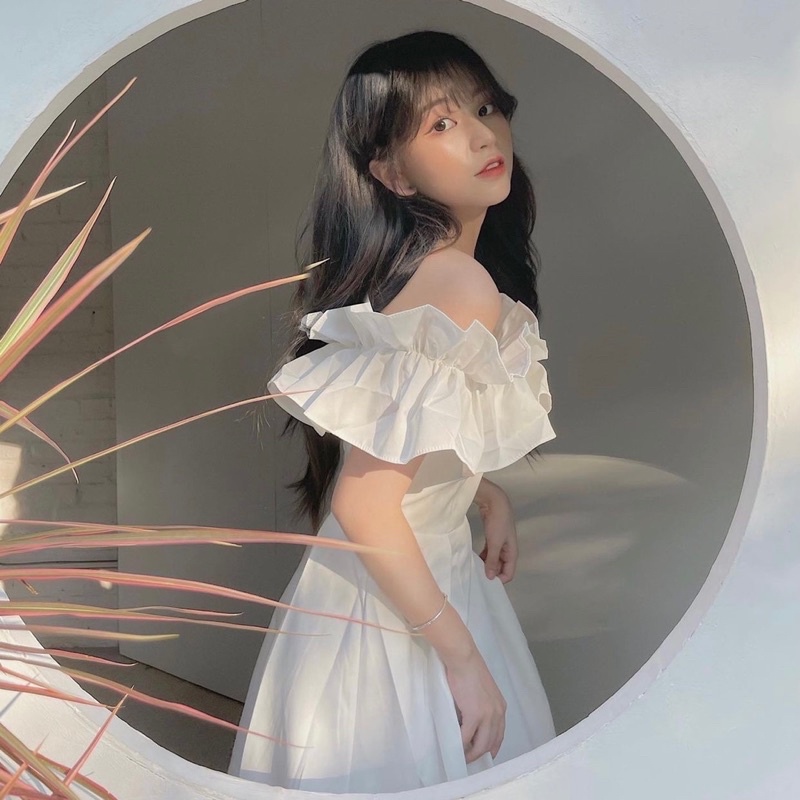 ĐẦM-VÁY TRẮNG TRỄ VAI BÈO CÔNG CHÚA ULZZANG chụp kỷ yếu