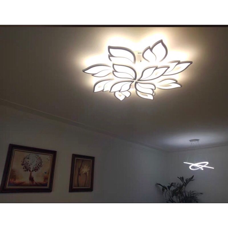 GIÁ RẺ NHẤT SHOPEE - ĐÈN ỐP TRẦN 12 CÁNH ĐUÔI HỒ LY CÓ BẢO HÀNH CHÍNH HÃNG