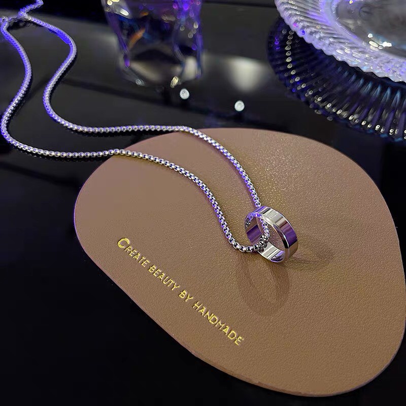 Dây chuyền titan sợi dệt ft nhẫn trơn vớt cạnh