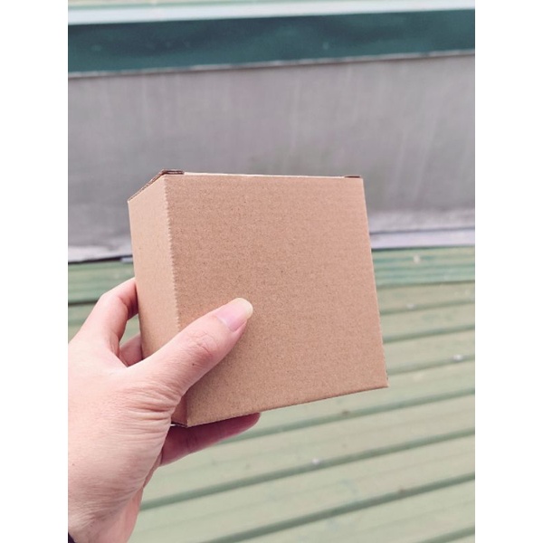 20 Hộp Carton nắp gài 12x6x12 cm