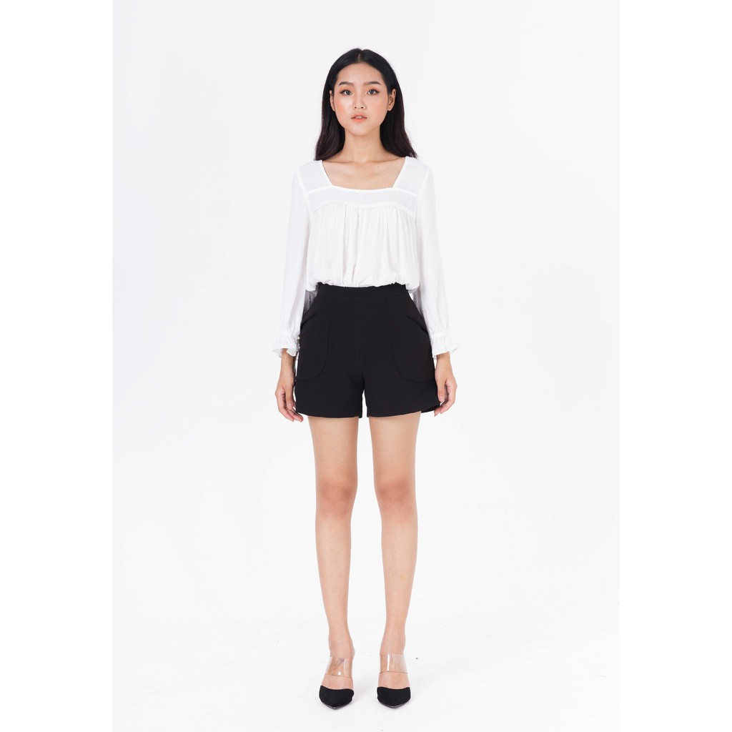 áo De Leah dáng suông cổ vuông trắng cách điệu năng động thời trang thiết kế