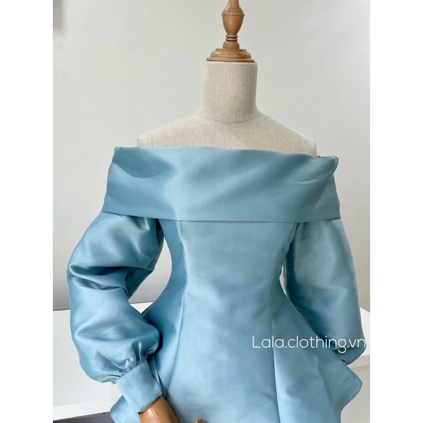 (SẴN) Áo tafta trễ vai dài tay M600