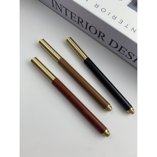 Bút bi bút ký thân gỗ nắp đồng