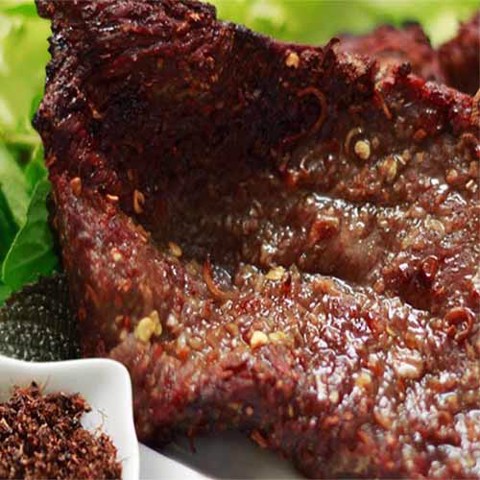 Bò 1 Nắng Phú Yên và Muối Kiến Vàng 500g - Đặc Sản Việt Nam. Giao Nhanh Trong Ngày Nội Thành TP HCM