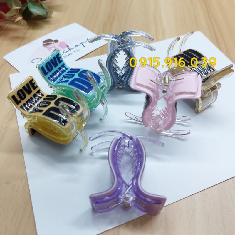 Kẹp tóc mica càng cua 2 lớp, kẹp tóc chữ love