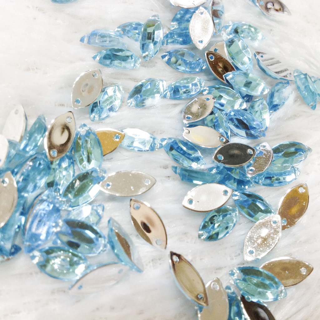 Set 15 hạt đá nhựa acrylic kết áo hình thoi lá sang trọng size 1cm