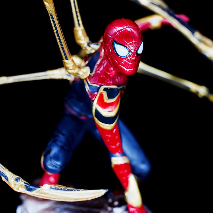 Mô hình Tượng Iron Spider Avenger 1/10 có càng cao 24 cm - Avengers