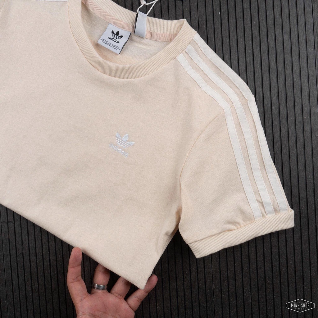 Áo Phông Nữ Trắng