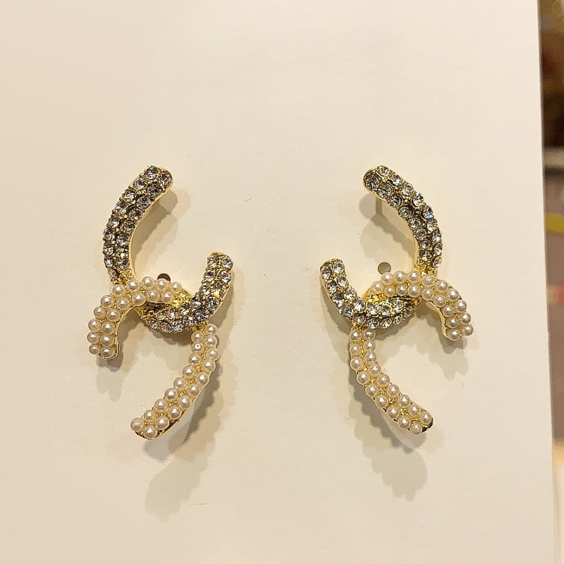 Bông Tai Chữ C Đính Ngọc Trai Lấp Lánh Thời Trang Hàn Quốc Cho Nữ