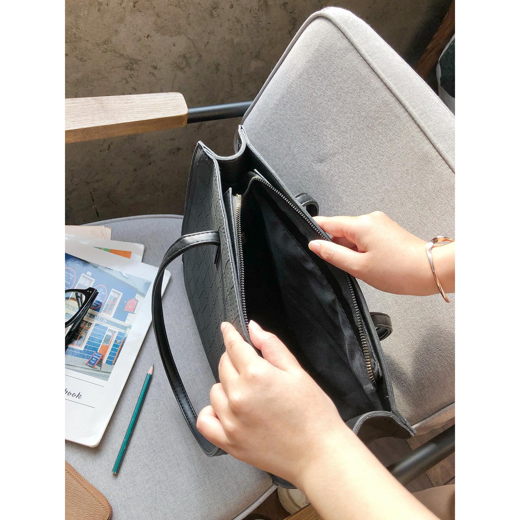 Túi da Cara Bag size lớn đựng được laptop 13-14inch sử dụng được hai mặt phong cách Hàn Quốc - VuVer Accessories
