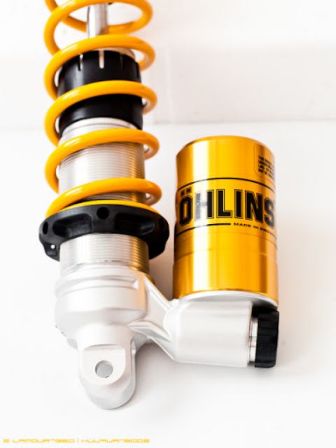 [Mã LIFE1603ALL giảm 10% đơn 0Đ] Tem Dán Xe Trong Suốt Ohlins Trắng Trong Đen Giá Rẻ