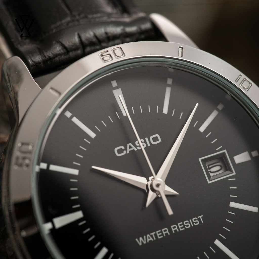 Đồng Hồ Quartz Nữ Casio WATCHSTORE LTP-V004L-1AUDF Thiết Kế Mặt Tròn Kính Khoáng 30.3mm, Dây Da, Vỏ Thép Không Gỉ