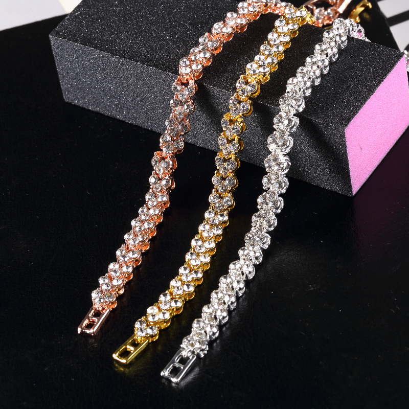 Vòng Tay Đính Đá Zircon Sang Trọng Cho Nữ
