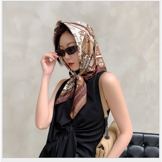 Khăn lụa Hàn Quốc 90*90 hoạ tiết monogram