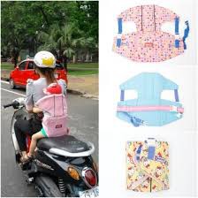 Đai xe máy đỡ cổ