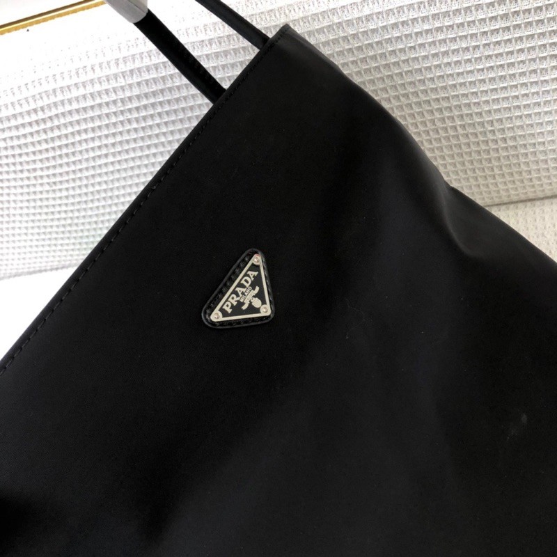 Túi xách nữ Prada Tote cao cấp thiết kế trẻ trung năng động