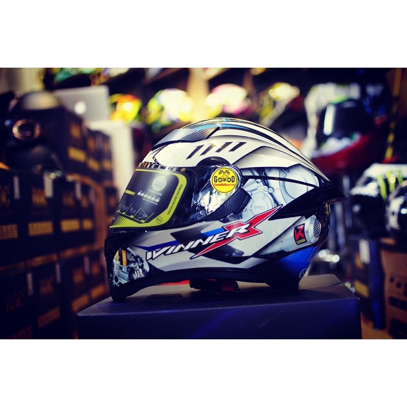 Mũ bảo hiểm Fullface ROYAL M138 tem WINNER X