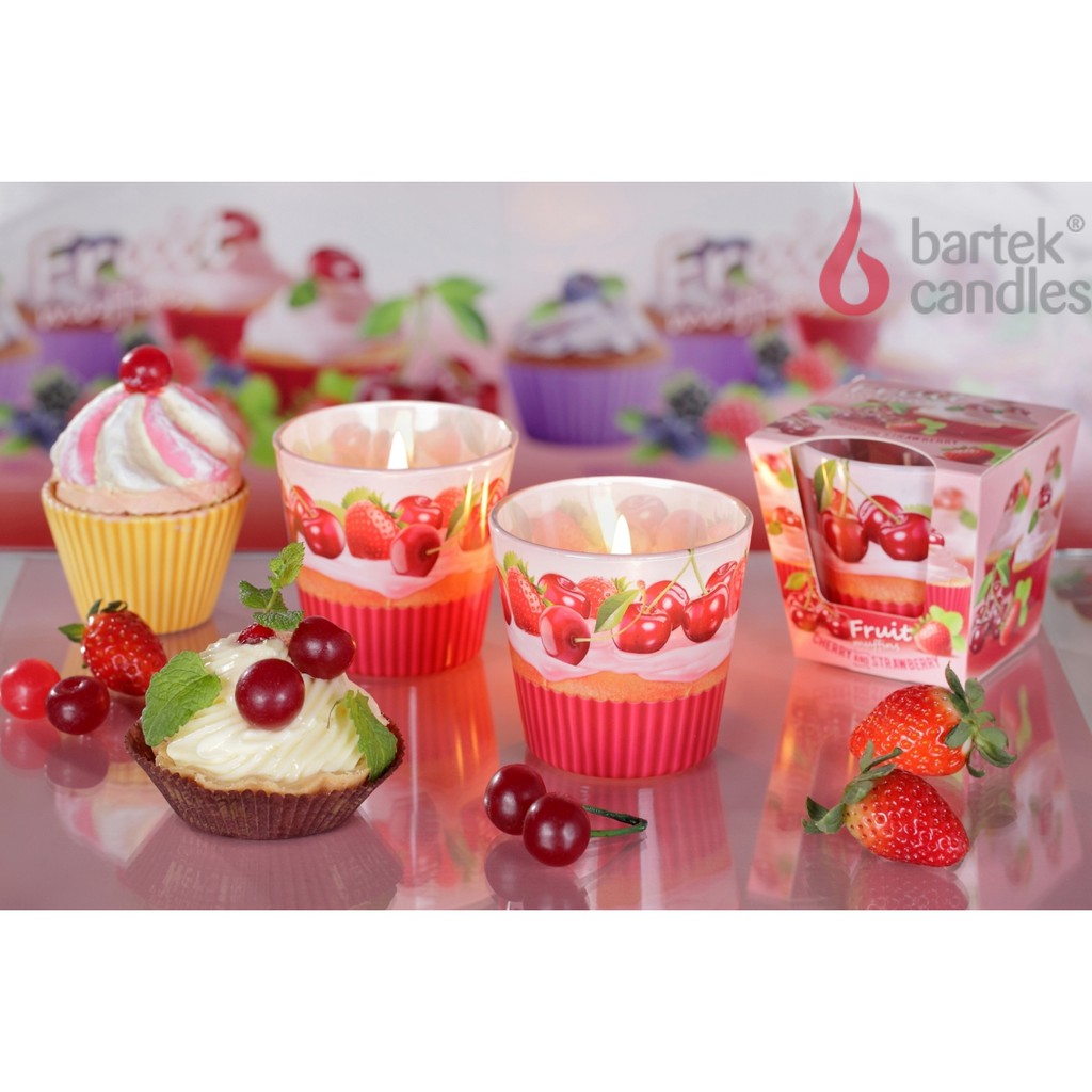 Ly nến thơm Bartek Candles BAT5568 Fruit Muffins 115g (Hương bánh hoa quả)