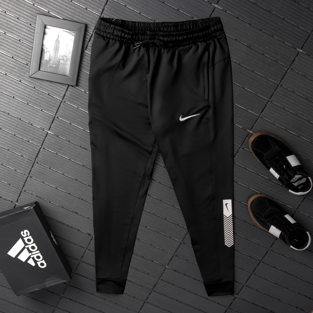 (FREE SHIP)_Quần dài jogger nam THUN POLY sọc in ,ỐNG BO co dãn 4 chiều