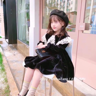 VÁY NHUNG CỔ REN BÉ GÁI