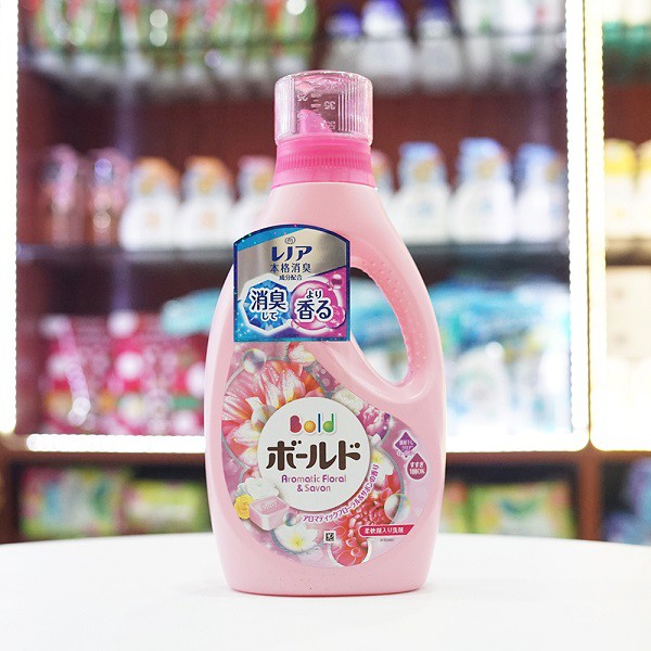 Nước giặt xả 2 in 1 Bold P&amp;G dạng chai (Màu xanh + Màu hồng + Thảo mộc)