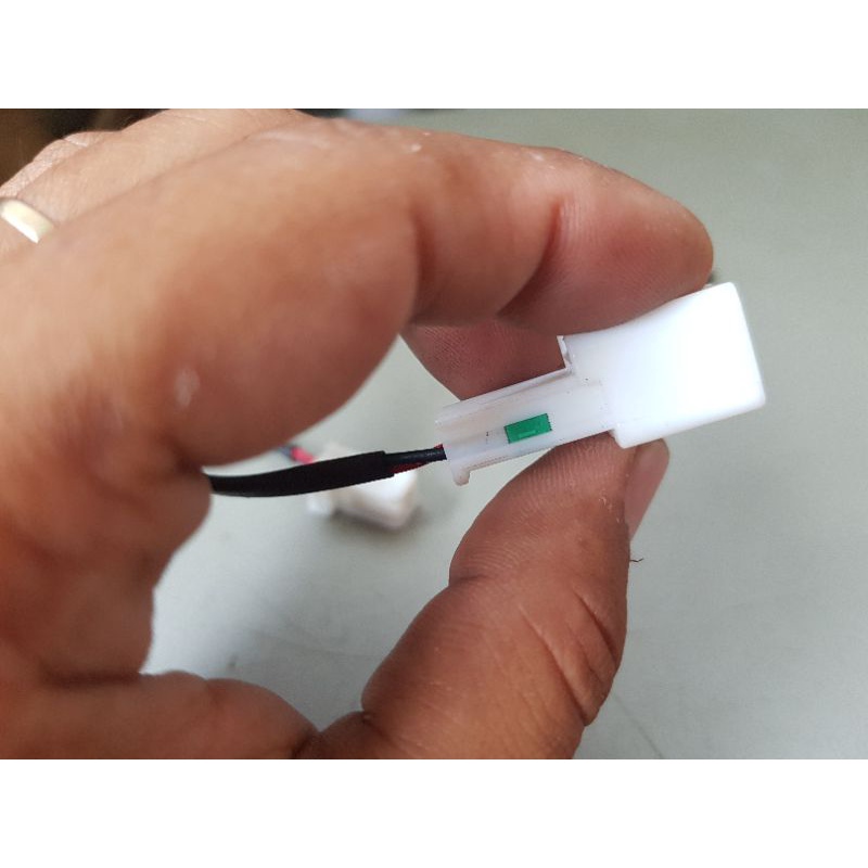 Đầu dây giắc cắm đực và cái cho hệ thống âm thanh loa xe hơi loa ô tô