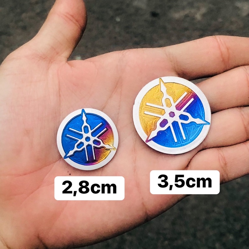 Tem Titan Logo Yamaha Dán Đầu Xê,Đuôi Đèn,Biển số v.v