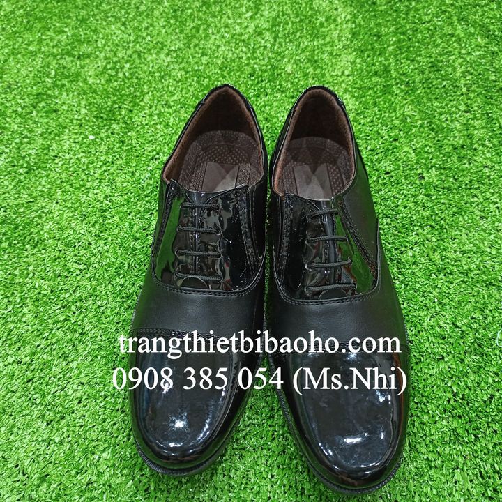 Giày bảo vệ màu đen mũi bóng chất liệu simili sic DA03- Hình thật