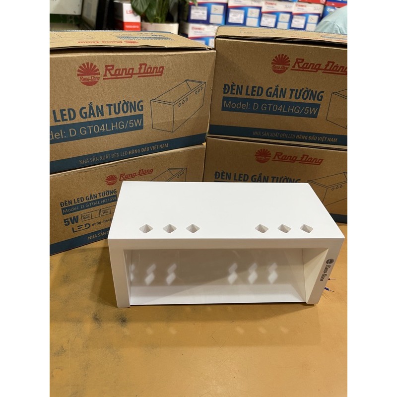 Đèn LED gắn tường Rạng Đông D GT04L HG/5W