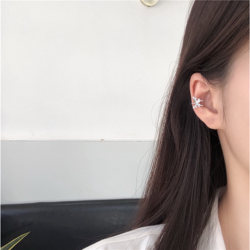 Khuyên kẹp vành tai hình bướm đơn giản thời trang