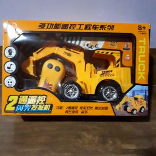 Đồ chơi cần cẩu điều khiển từ xa