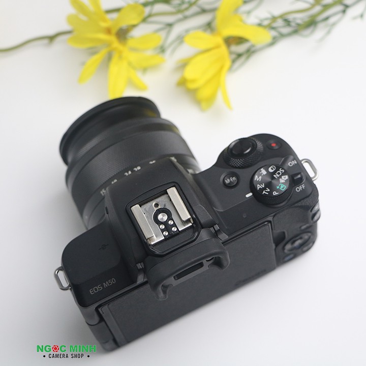 Máy ảnh Canon EOS M50 + Kit 15-45mm