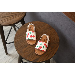 Sandal dứa, cherry