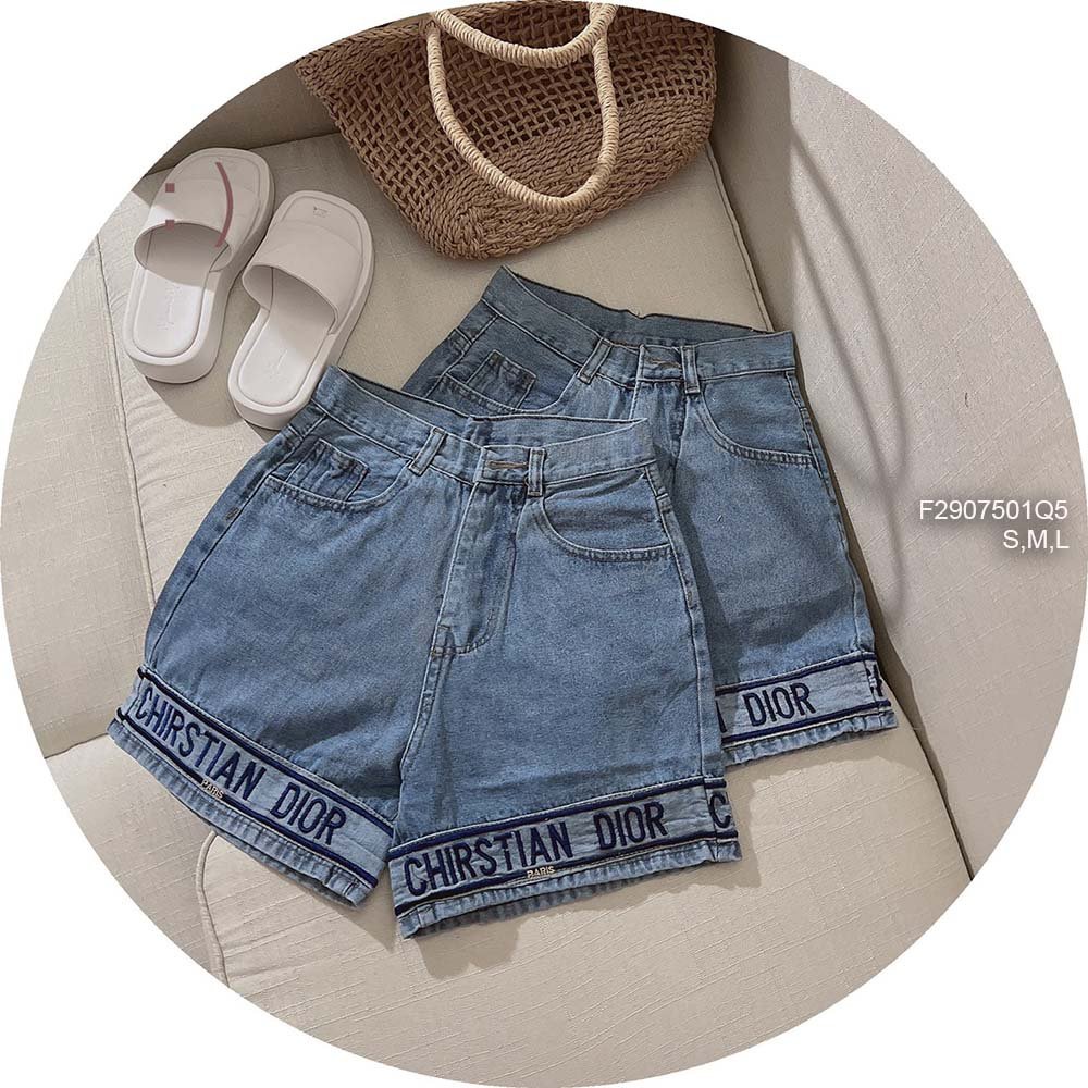 Quần short jean lai phối viền thêu chữ lưng cao thời trang!