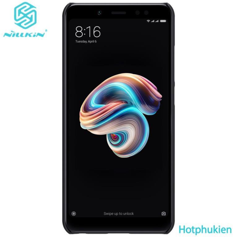 Ốp lưng sần siêu mịn Xiaomi Redmi 5 chính hãng Nillkin mặt lưng nhám chống trơn trượt tay (Tặng kèm 1 miếng dán từ tính)