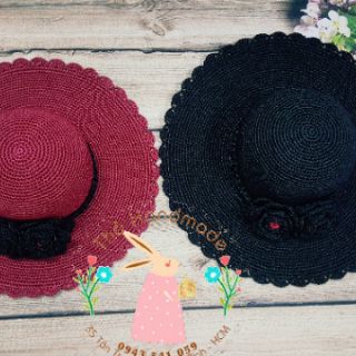 Nón rộng vành đi biển