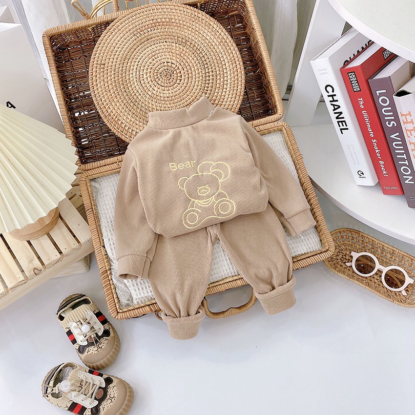 Bộ Quần Áo Dài Tay Thu Đông In Hình Gấu Bear Cổ 3 Phân Vải Len Tăm Nhung Dễ Thương Cho Bé Từ 7 - 14kg Mã DT34