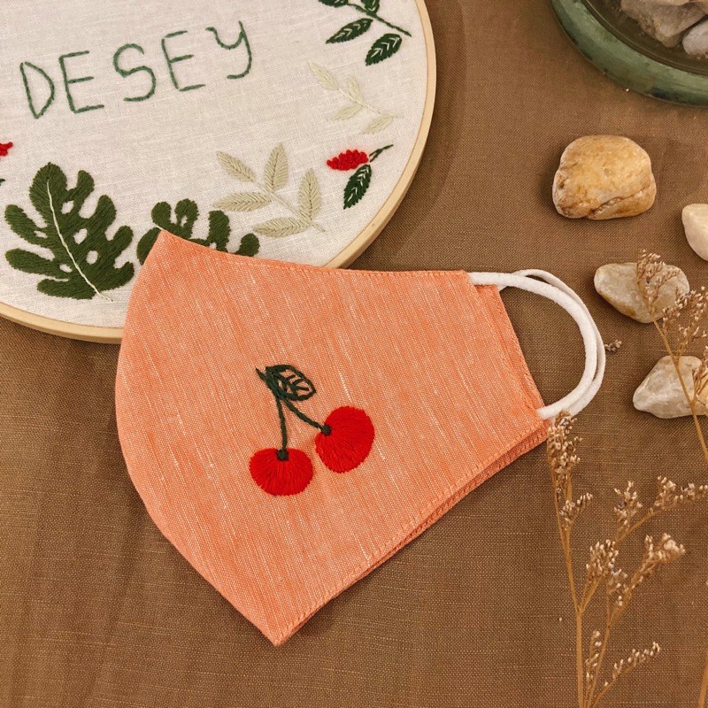 KHẨU TRANG LINEN THÊU TAY